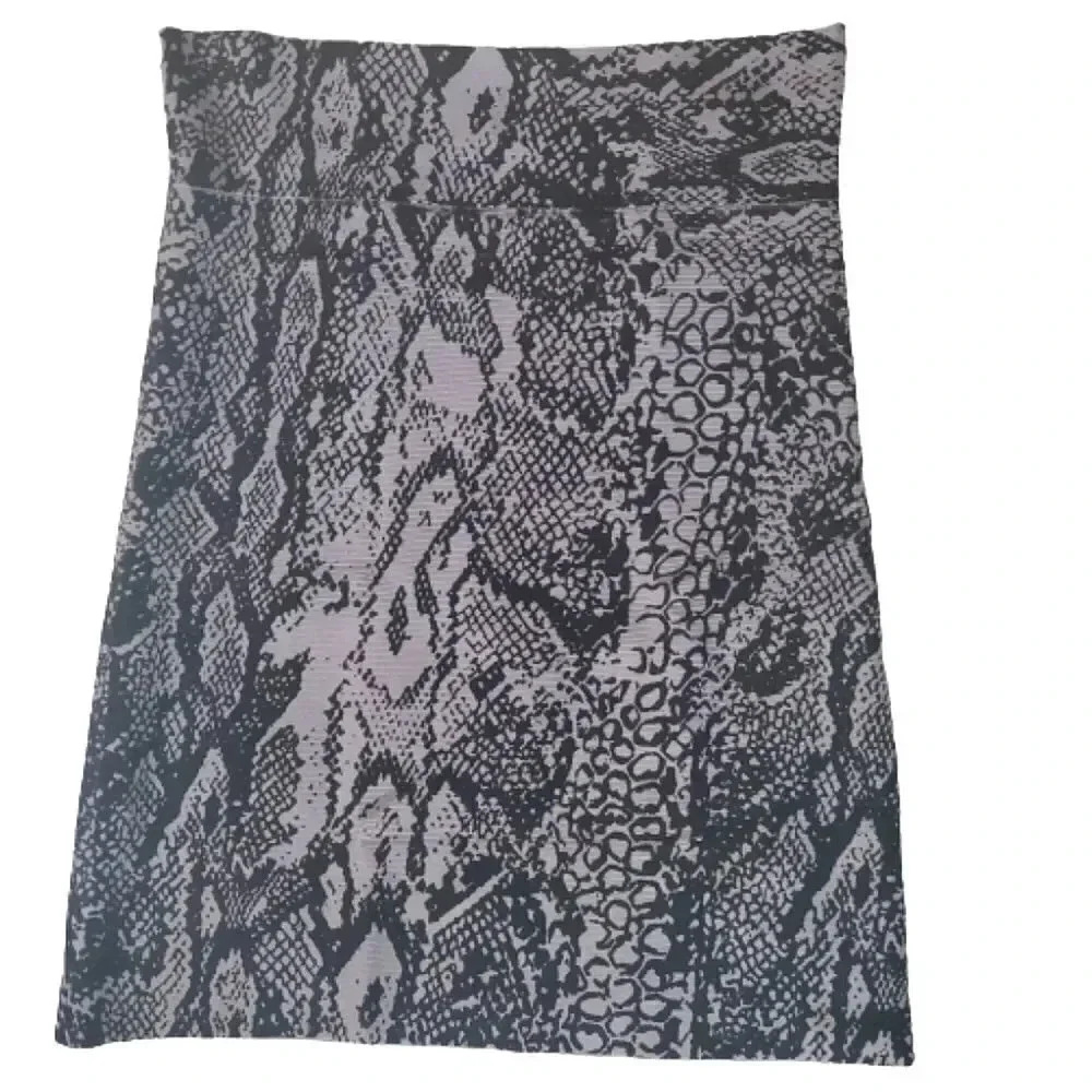 BCBGMAXAZARIA black & white snakeskin print skirt Size XS